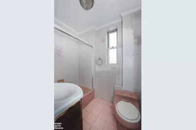 18-21 26th Road, New York City, NY 11102 - Photo 13