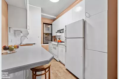 322 W 72nd Street #10D, New York City, NY 10023 - Photo 5