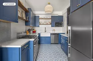 303 Beverley Rd, New York City, NY 11218 - Photo 3