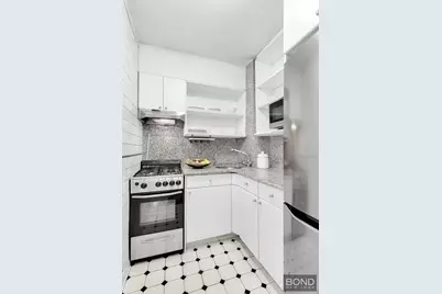 210 E 36th Street #5E, New York City, NY 10016 - Photo 5