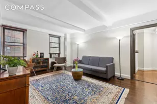 321 E 54th St, New York, NY 10022 - Photo 1