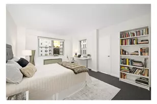 70 E 10th St, New York City, NY 10003 - Photo 9