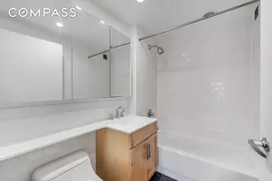 516 W 47th St, New York City, NY 10036 - Photo 9