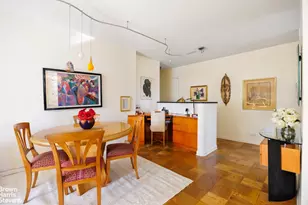 245 E 54th St, New York City, NY 10022 - Photo 3