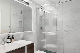 1065 Park Ave, New York City, NY 10128 - Photo 13