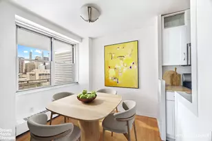 303 W 66th St, New York, NY 10023 - Photo 7