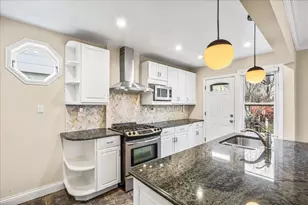 70-43 Nansen St, New York City, NY 11375 - Photo 15