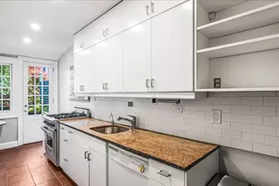 40 Slocum Crescent, New York City, NY 11375 - Photo 11