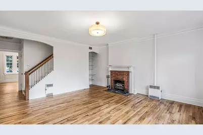 40 Slocum Crescent, New York City, NY 11375 - Photo 5