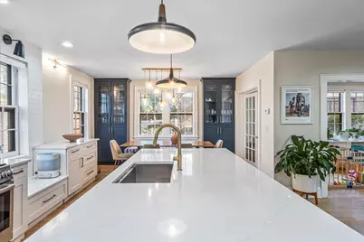 116-33 Union Turnpike, New York City, NY 11375 - Photo 13