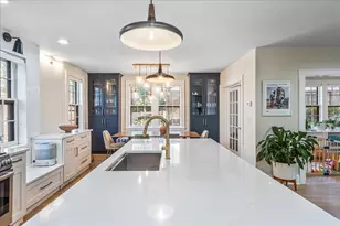 116-33 Union Tpke, New York City, NY 11375 - Photo 13