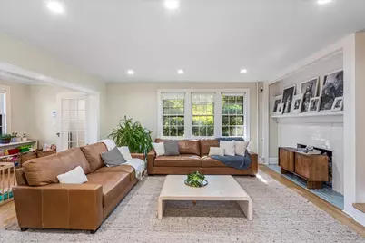 116-33 Union Turnpike, New York City, NY 11375 - Photo 3