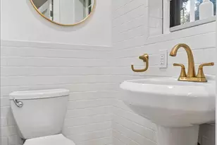 116-33 Union Tpke, New York City, NY 11375 - Photo 15