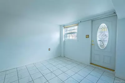 244-19 Grand Central Parkway, Little Neck, NY 11362 - Photo 13