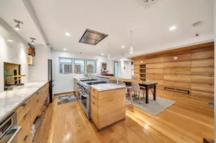 16 Minetta Ln, New York City, NY 10012 - Photo 7
