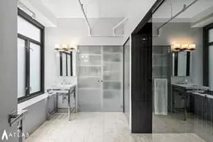 360 W 36th St., New York City, NY 10018 - Photo 7