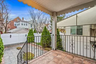 68-48 Juno St, New York City, NY 11375 - Photo 11