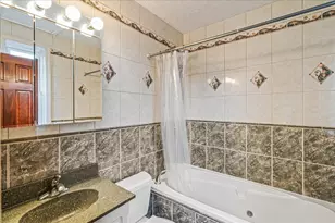 68-48 Juno St, New York City, NY 11375 - Photo 25