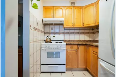 495 E 7th Street #6J, New York City, NY 11218 - Photo 7