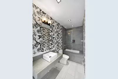 360 W 36th Street #6N, New York City, NY 10018 - Photo 5