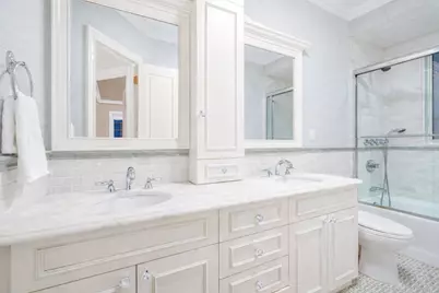 850 E 23rd Street #private house, New York City, NY 11210 - Photo 17