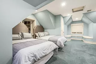 850 E 23rd St, New York City, NY 11210 - Photo 43