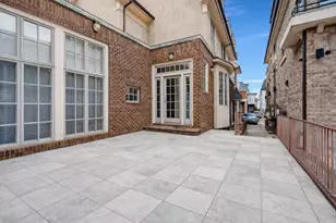 850 E 23rd St, New York City, NY 11210 - Photo 21