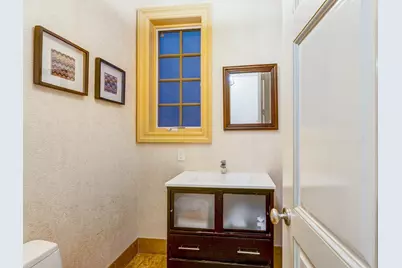 850 E 23rd Street #private house, New York City, NY 11210 - Photo 27
