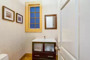 850 E 23rd St, New York City, NY 11210 - Photo 27