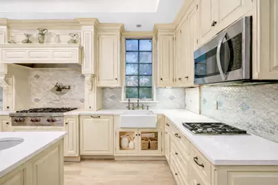 850 E 23rd Street #private house, New York City, NY 11210 - Photo 7