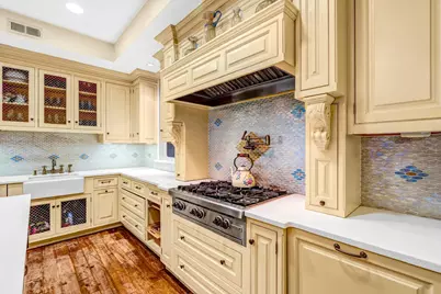 850 E 23rd Street #private house, New York City, NY 11210 - Photo 19