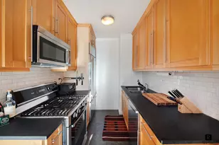 350 W 14th St, New York City, NY 10014 - Photo 3