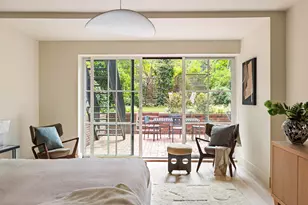 323 Clinton St, New York City, NY 11231 - Photo 7