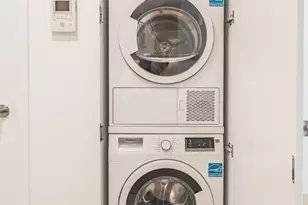 30-05 Vernon Blvd, New York City, NY 11102 - Photo 9