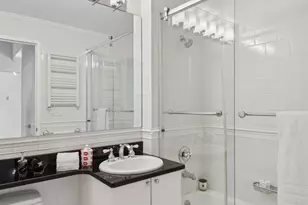 404 E 76th St, New York City, NY 10021 - Photo 5