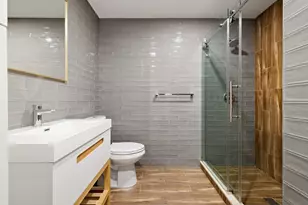 172 Schaefer St, New York City, NY 11207 - Photo 19