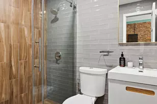 172 Schaefer St, New York City, NY 11207 - Photo 5