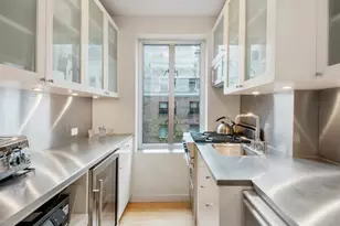 120 Central Park S, New York City, NY 10019 - Photo 7