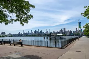 30-05 Vernon Blvd, New York City, NY 11102 - Photo 21