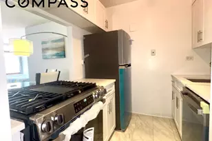 400 E 70th St, New York City, NY 10021 - Photo 5