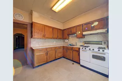 89-10 121st Street, New York City, NY 11418 - Photo 5