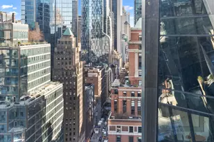 322 W 57th St, New York City, NY 10019 - Photo 21