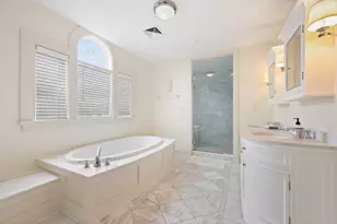 5041 Goodridge Ave, New York City, NY 10471 - Photo 17