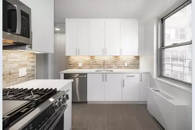 300 E 40th Street #24-B, New York City, NY 10016 - Photo 3