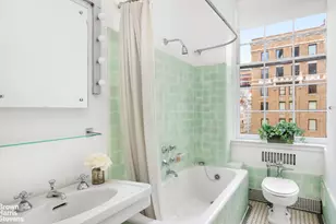 1001 Park Ave, New York City, NY 10028 - Photo 11