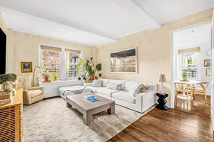 215 E 72nd St, New York City, NY 10021 - Photo 3