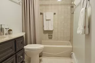 7937 Seaview Ave, New York City, NY 11236 - Photo 5