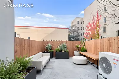 1042 Hall Place, New York City, NY 10459 - Photo 19