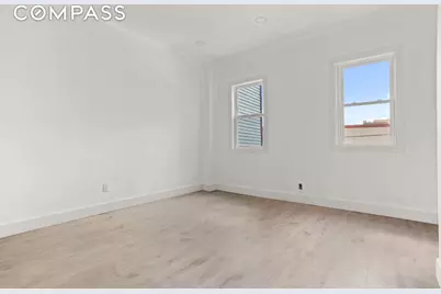 1042 Hall Place, New York City, NY 10459 - Photo 5