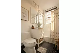 99 Battery Pl, New York City, NY 10280 - Photo 17